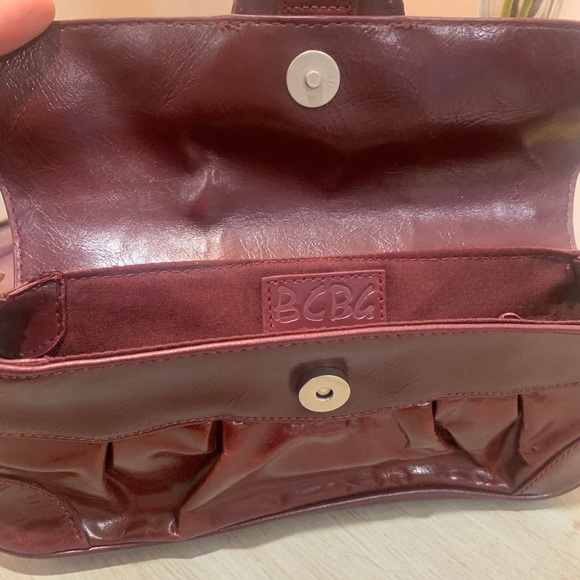 BCBG Clutch ❤️ - Picture 4 of 6